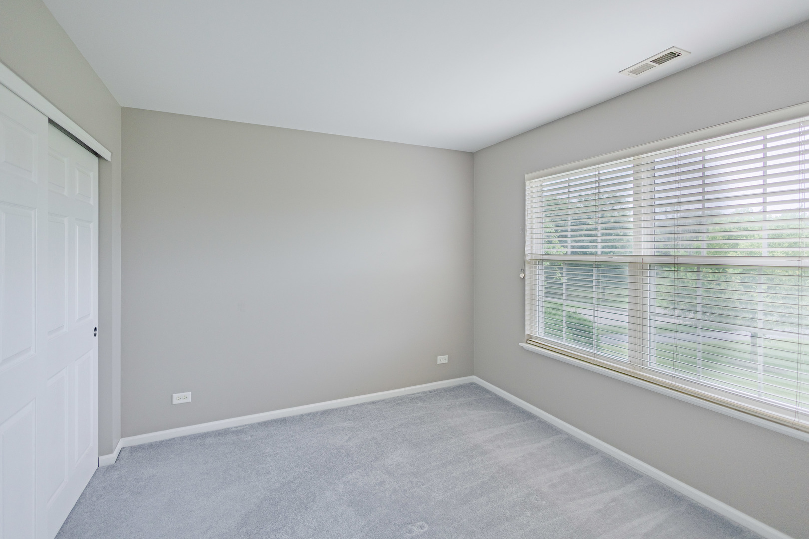 154 Timber Trails Boulevard, Gilberts, IL 60136