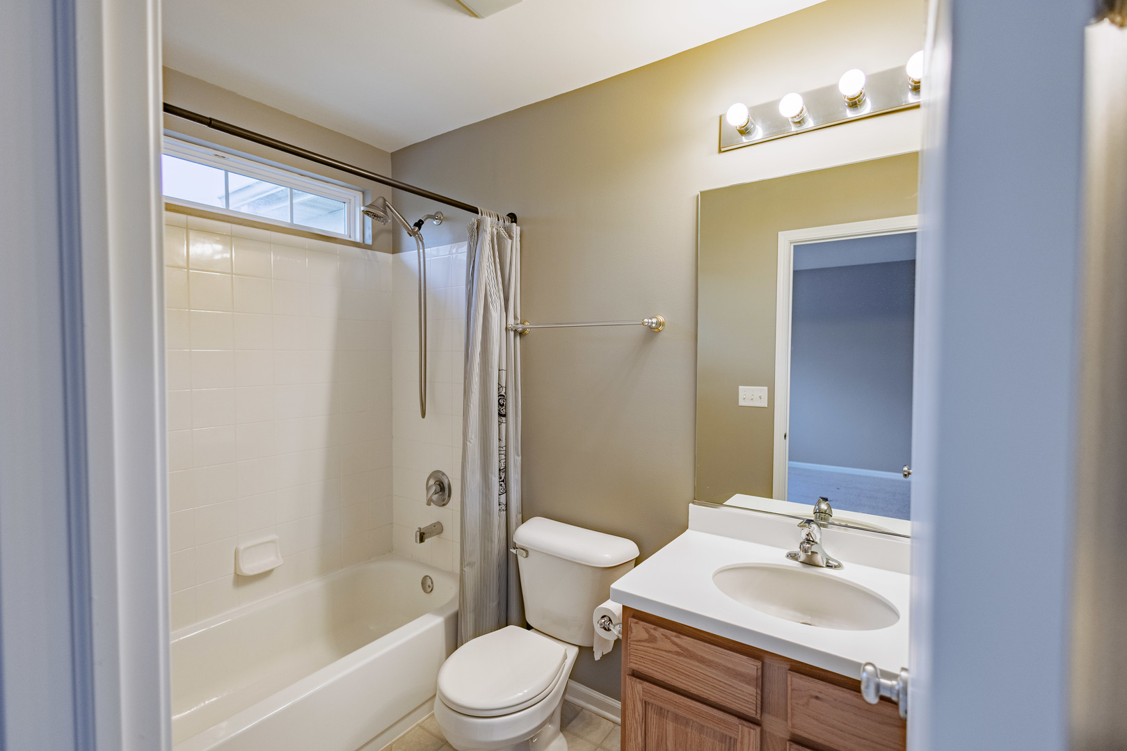 154 Timber Trails Boulevard, Gilberts, IL 60136