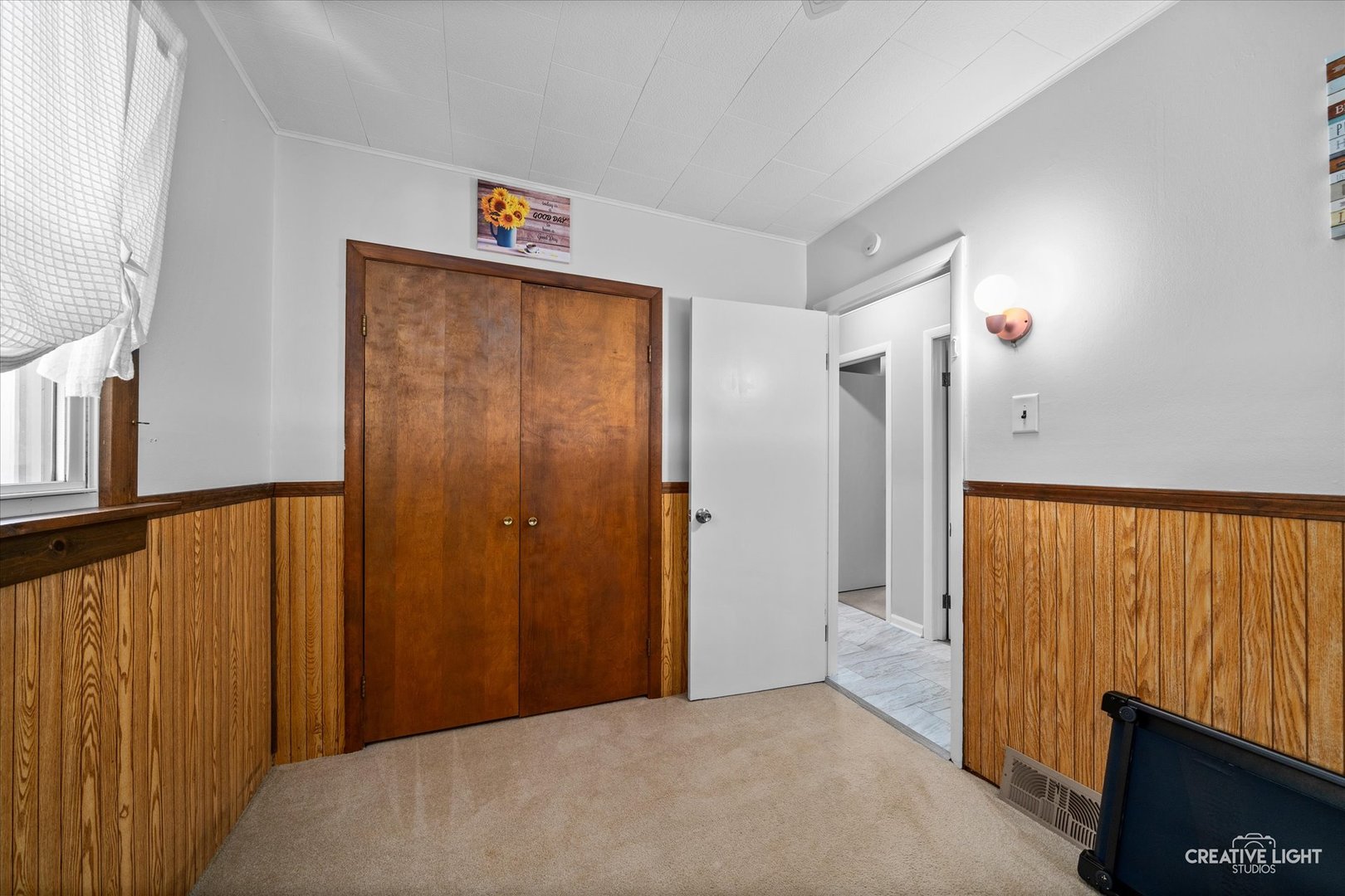 400 Water Street, Earlville, IL 60518