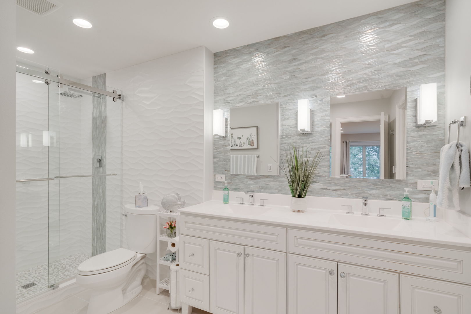 1 Oak Brook Club Drive #A307, Oak Brook, IL 60523