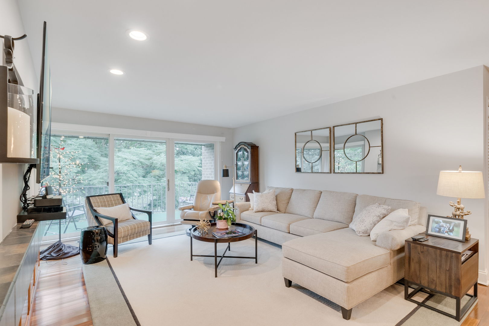 1 Oak Brook Club Drive #A307, Oak Brook, IL 60523