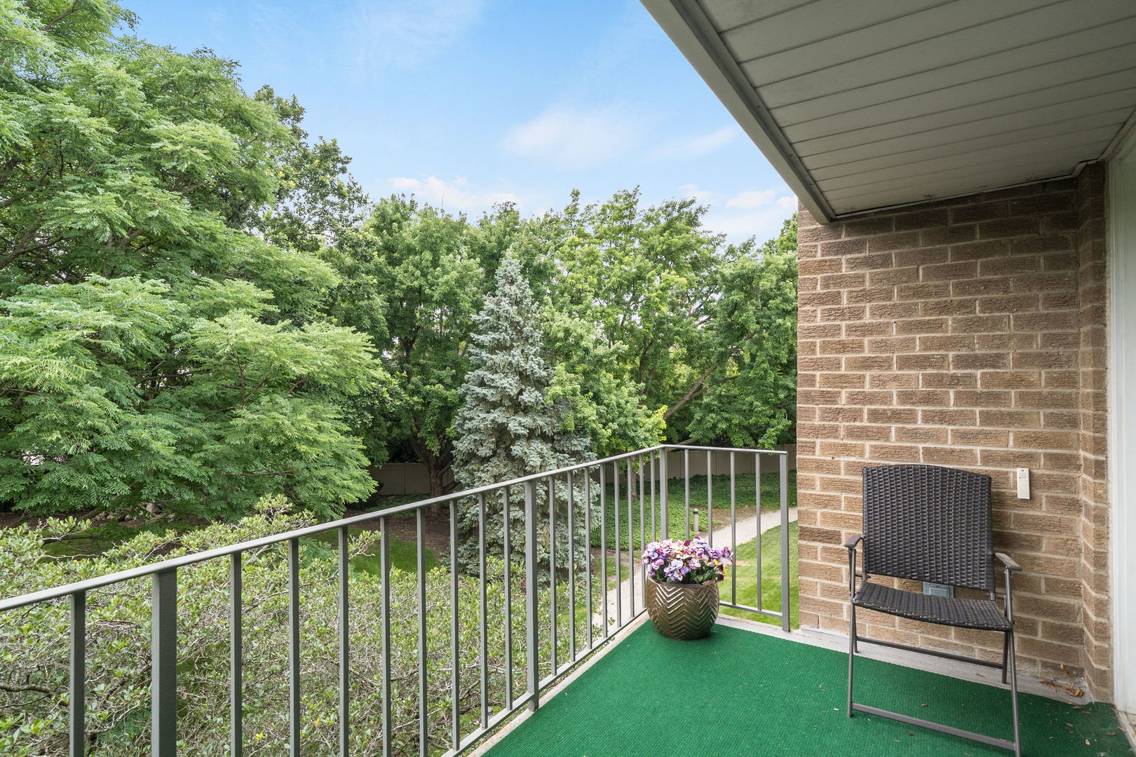 1 Oak Brook Club Drive #A307, Oak Brook, IL 60523