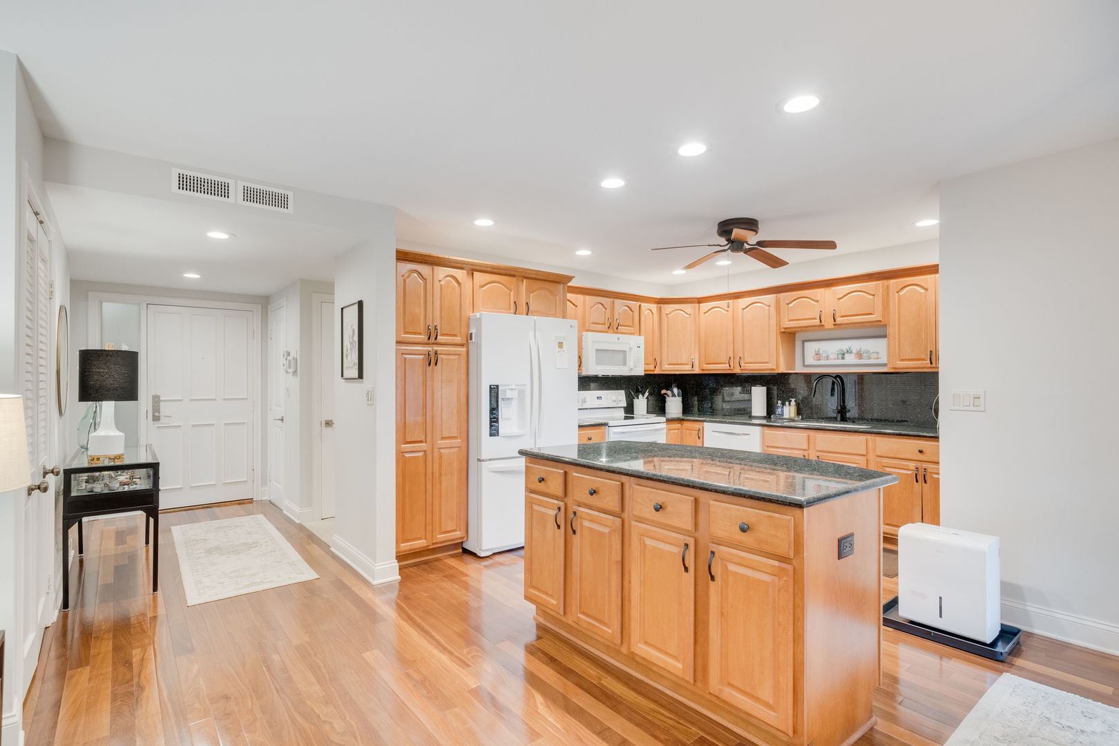 1 Oak Brook Club Drive #A307, Oak Brook, IL 60523
