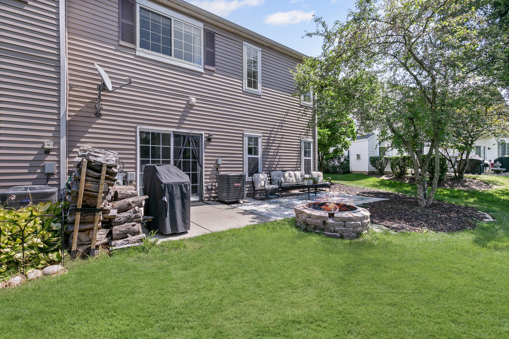 1101 Colonial Drive, Joliet, IL 60432