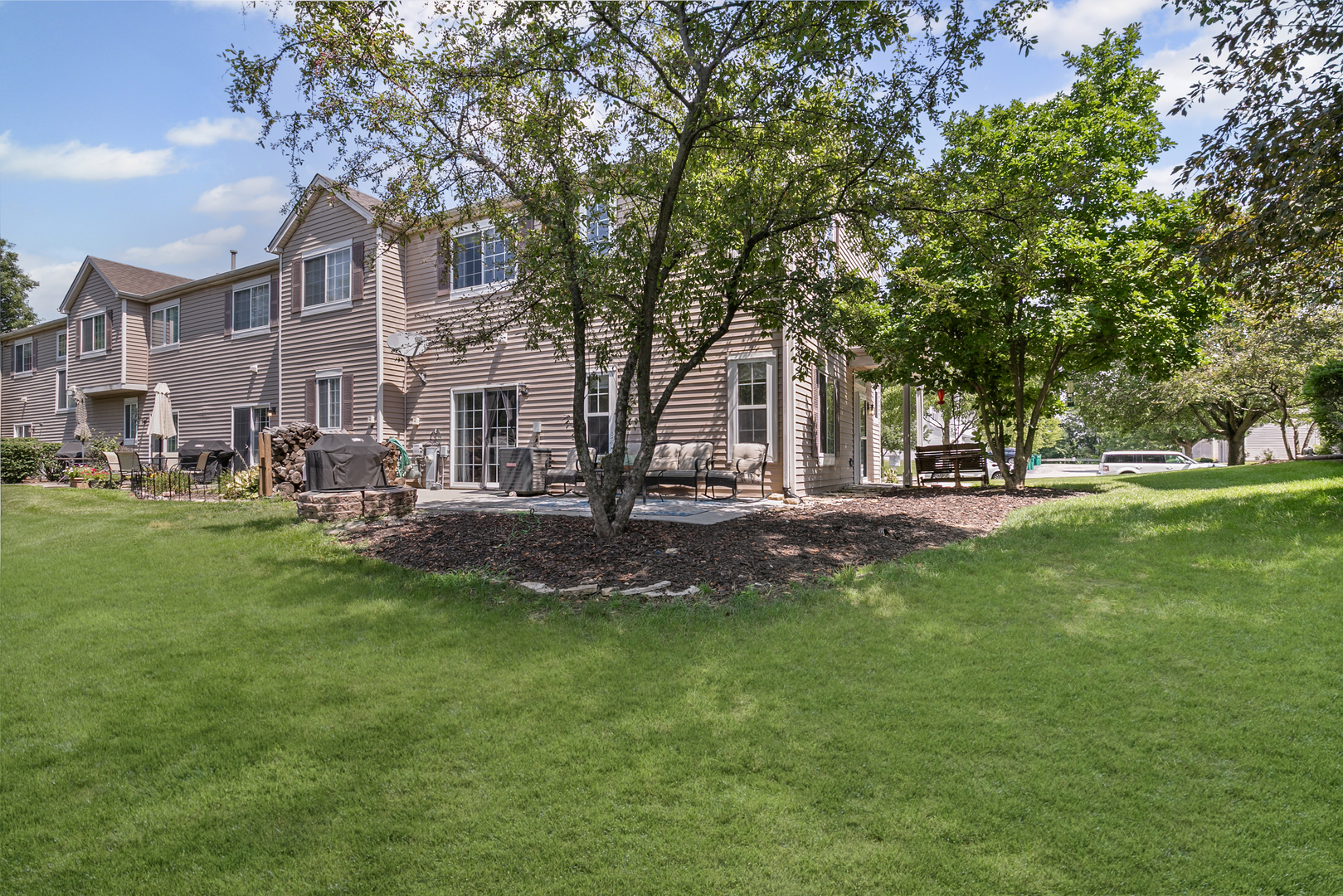 1101 Colonial Drive, Joliet, IL 60432
