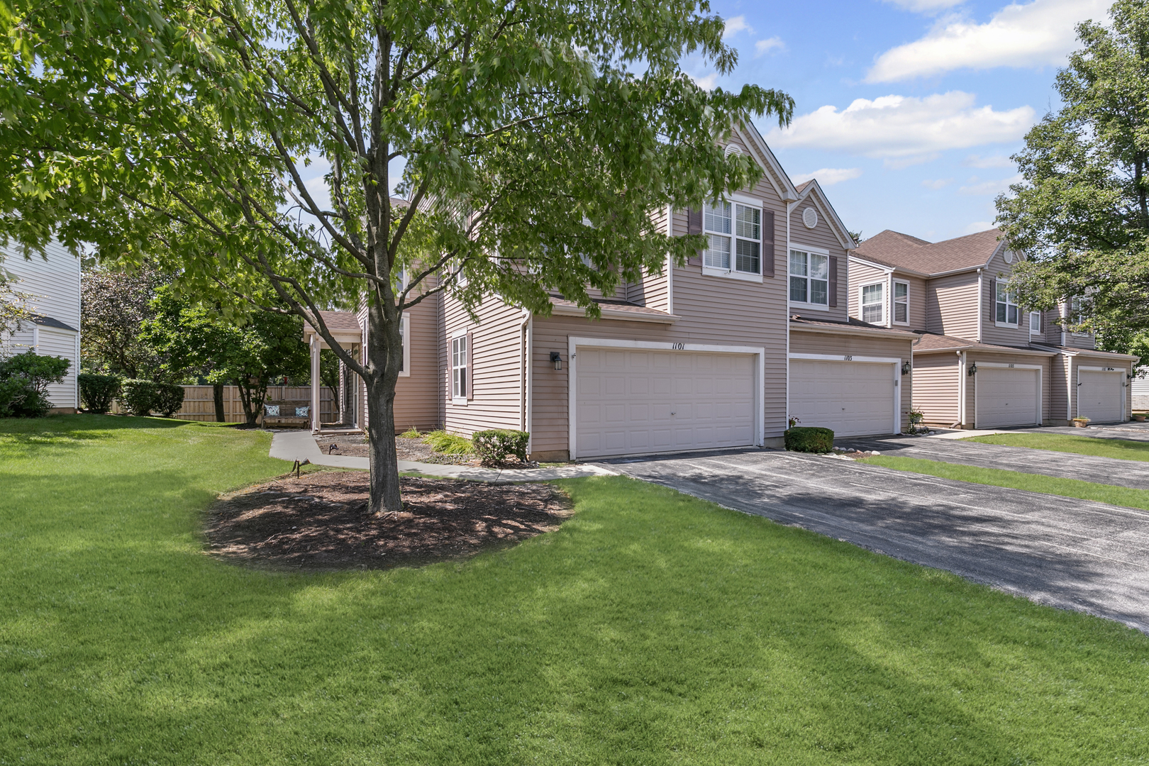 1101 Colonial Drive, Joliet, IL 60432