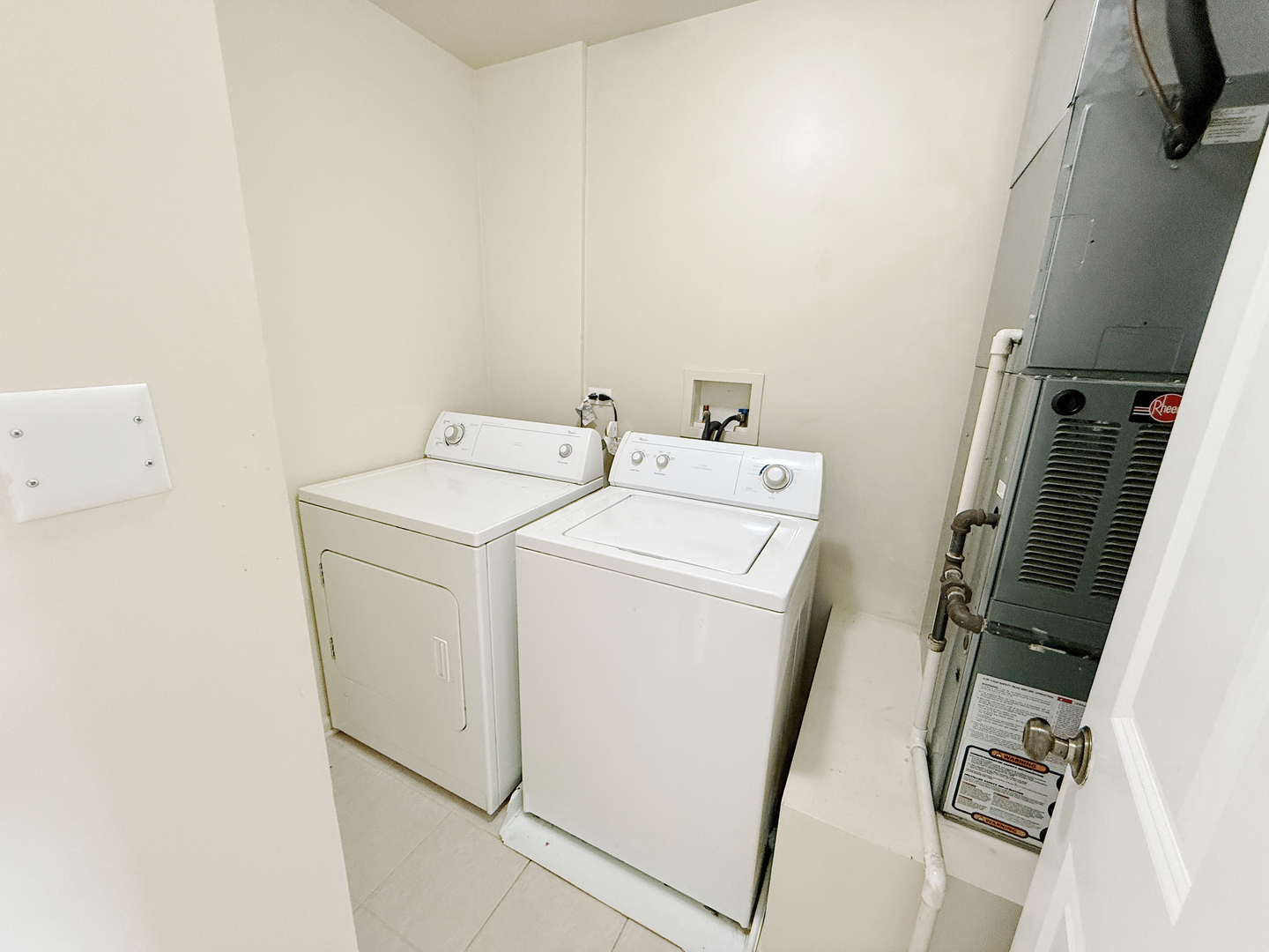 2235 Waterleaf Court #203, Naperville, IL 60564