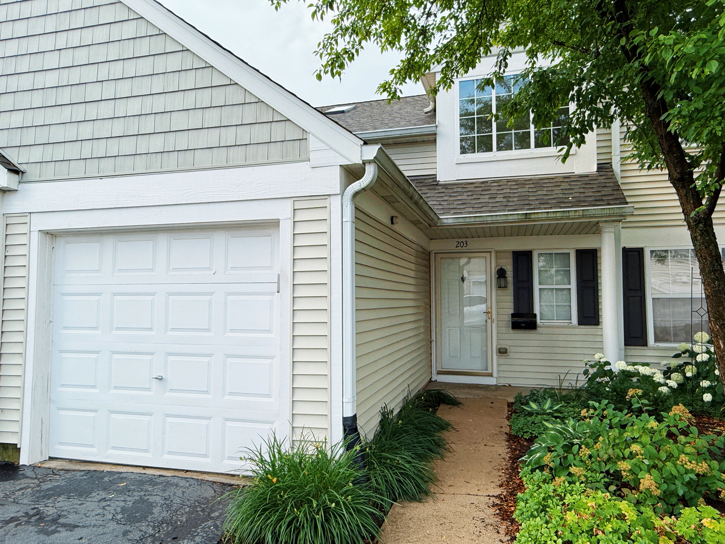 2235 Waterleaf Court #203, Naperville, IL 60564