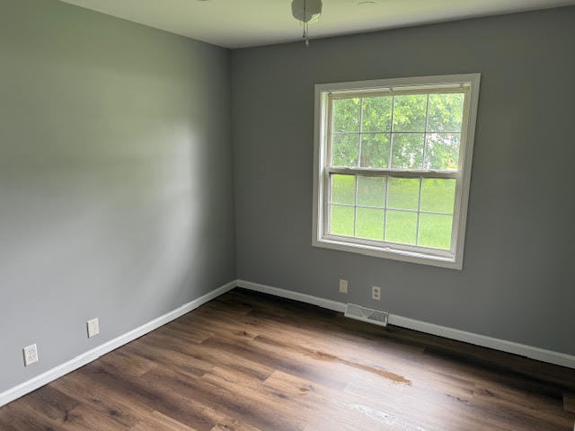 1314 N East End Avenue, Round Lake Beach, IL 60073