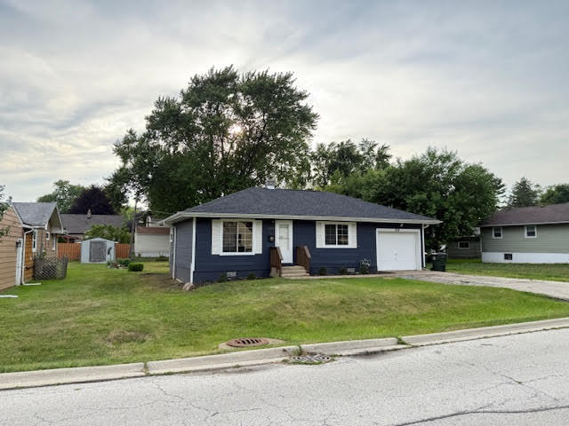 1314 N East End Avenue, Round Lake Beach, IL 60073