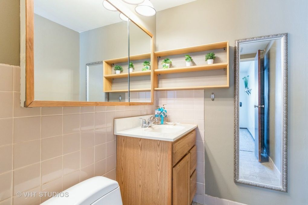 5s100 Pebblewood Lane #E4, Naperville, IL 60563