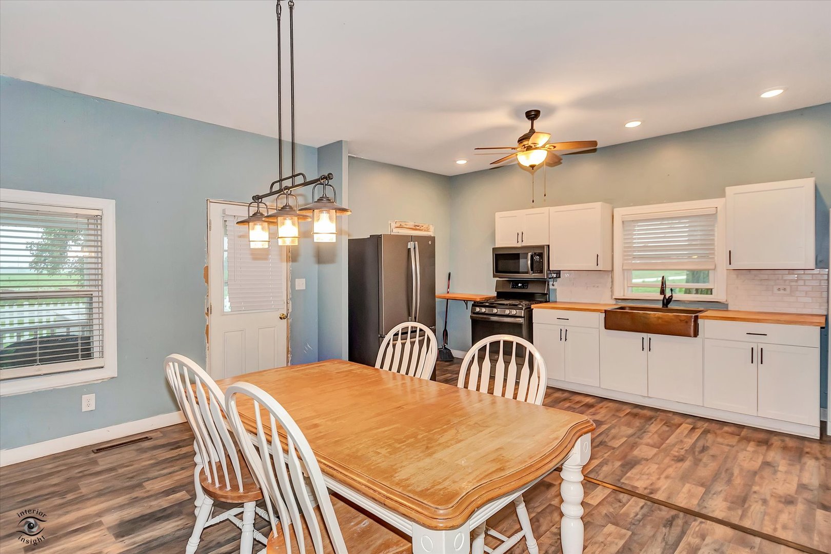 10120 N 1000 East Road, Manteno, IL 60950