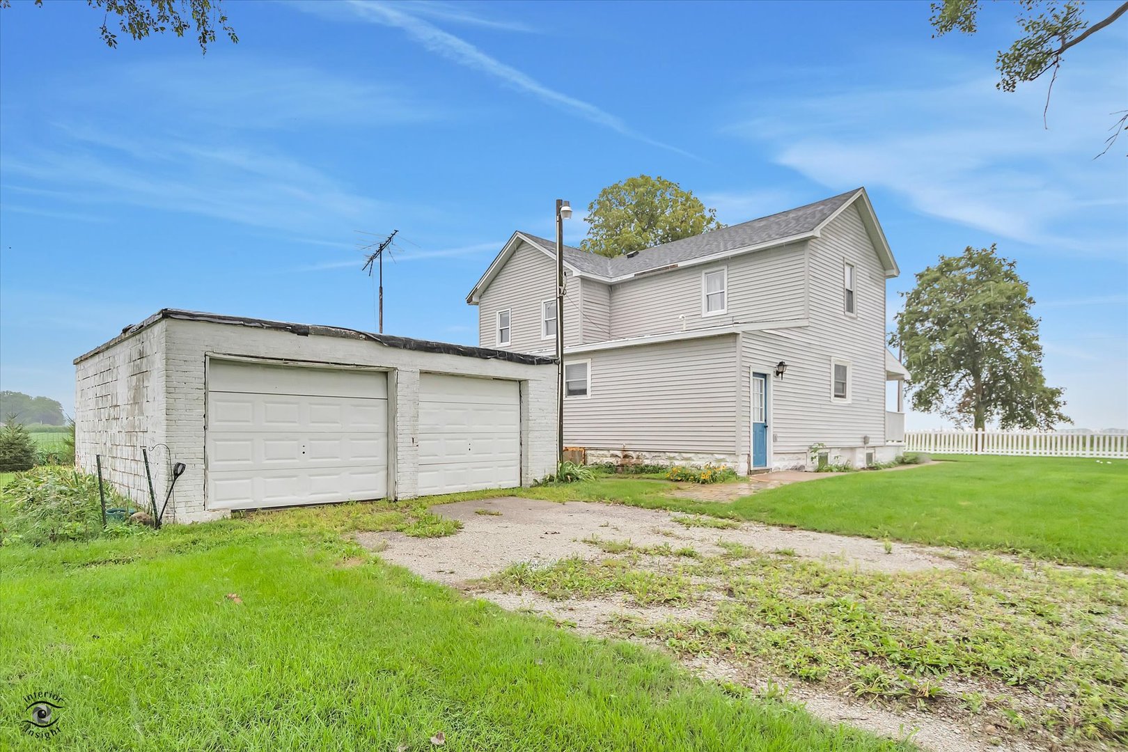 10120 N 1000 East Road, Manteno, IL 60950