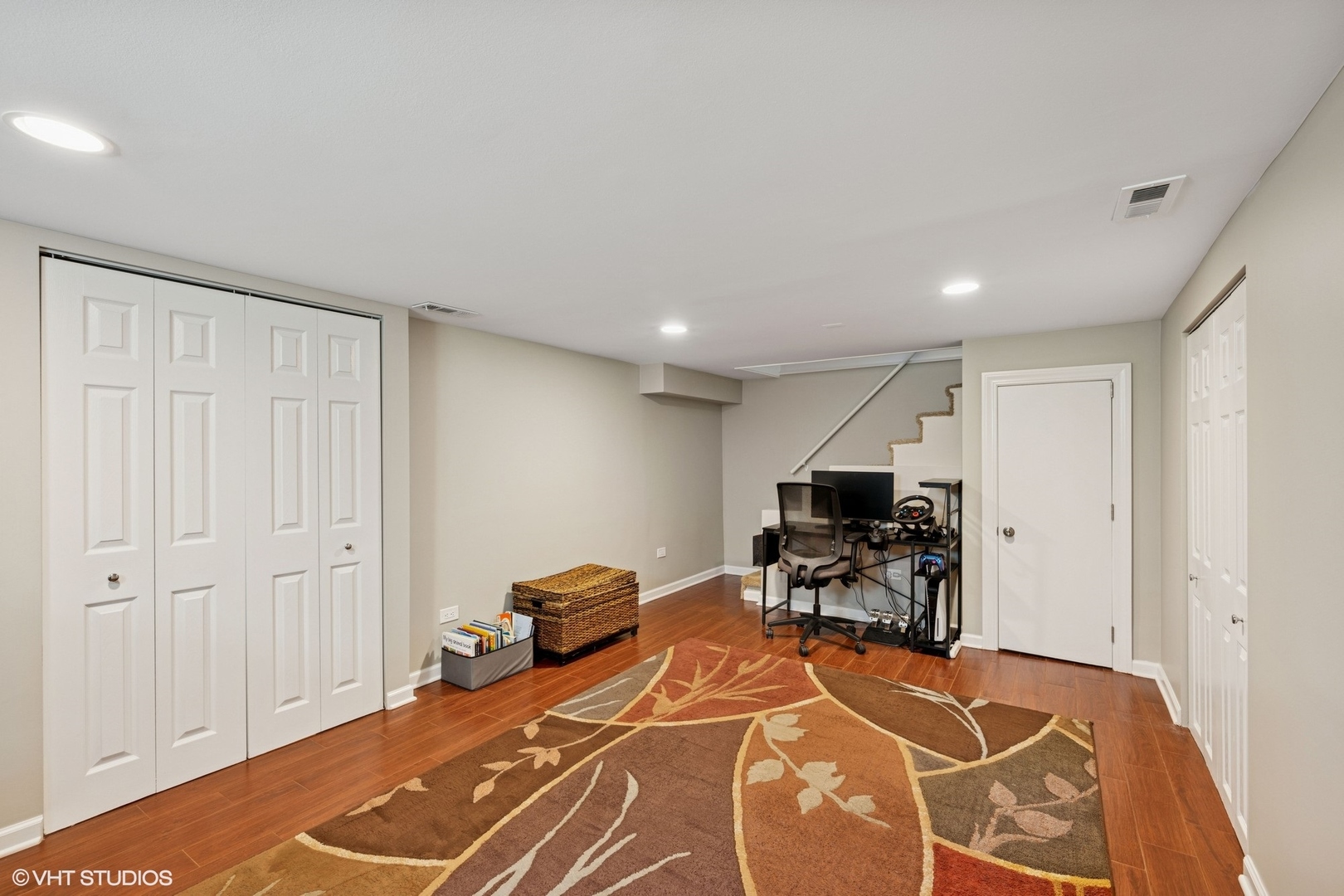 113 S I Oka Avenue, Mount Prospect, IL 60056