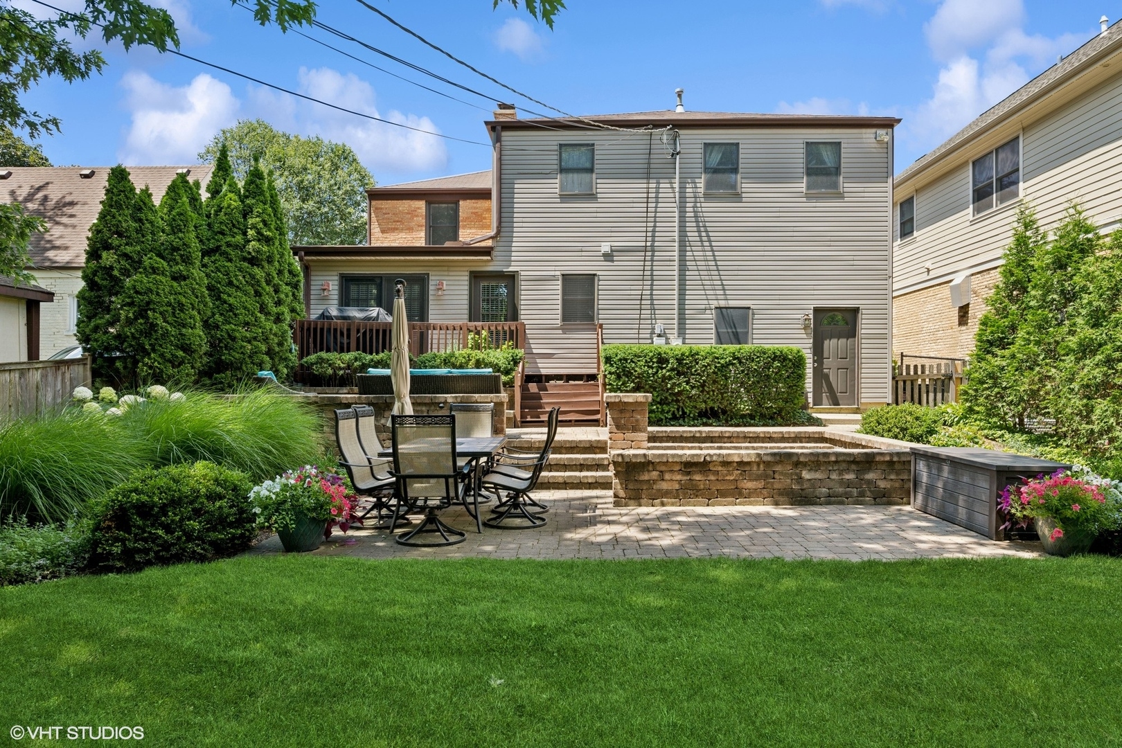 113 S I Oka Avenue, Mount Prospect, IL 60056
