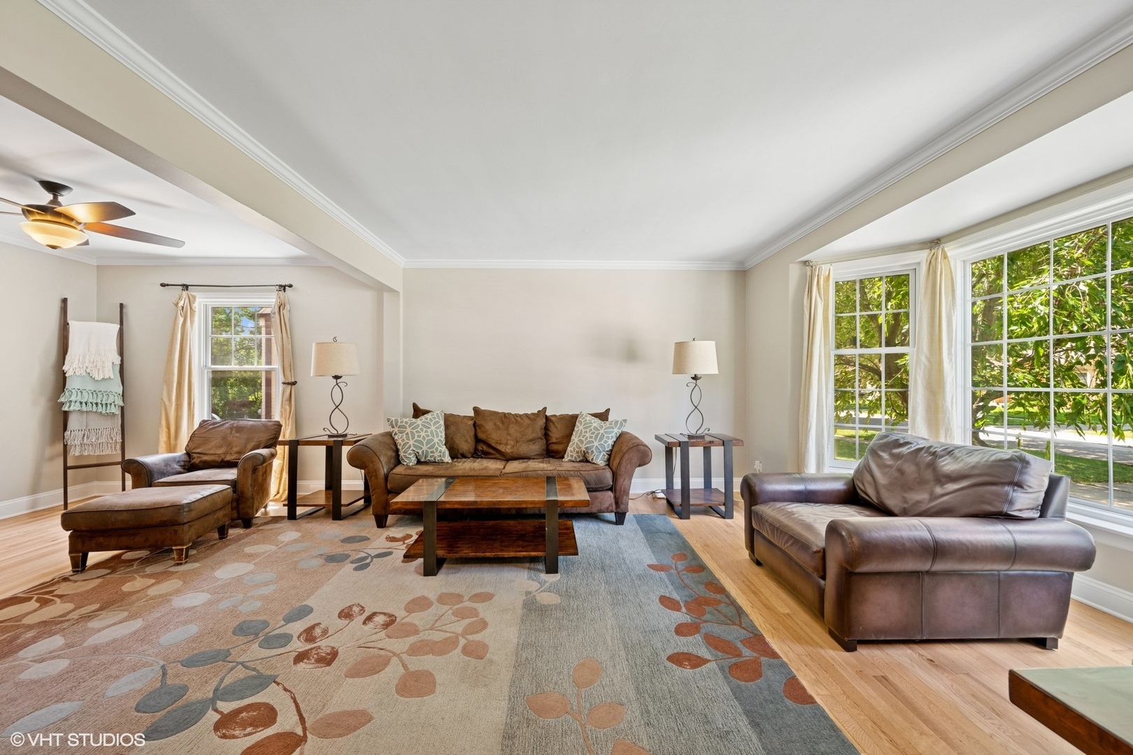 113 S I Oka Avenue, Mount Prospect, IL 60056