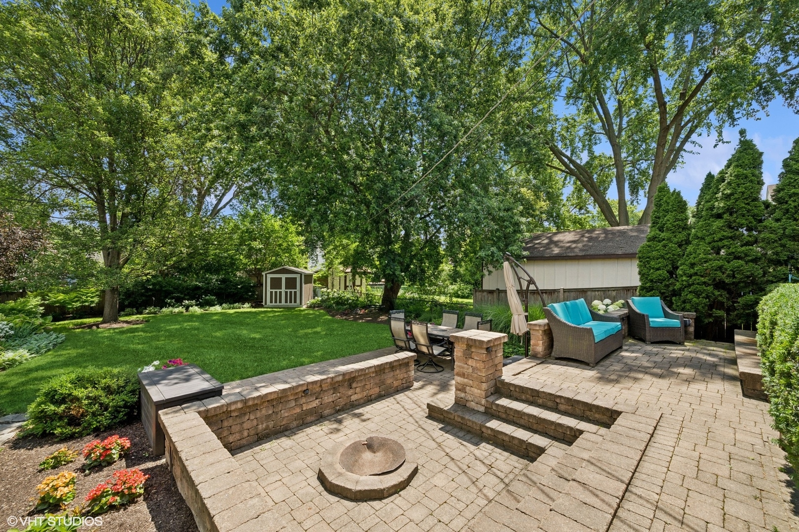 113 S I Oka Avenue, Mount Prospect, IL 60056