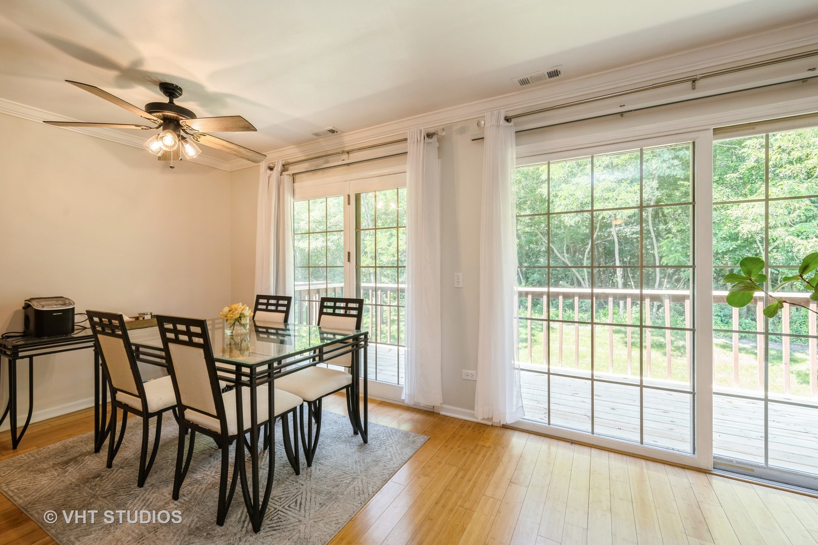 1667 W Beach Road #1667, Waukegan, IL 60087