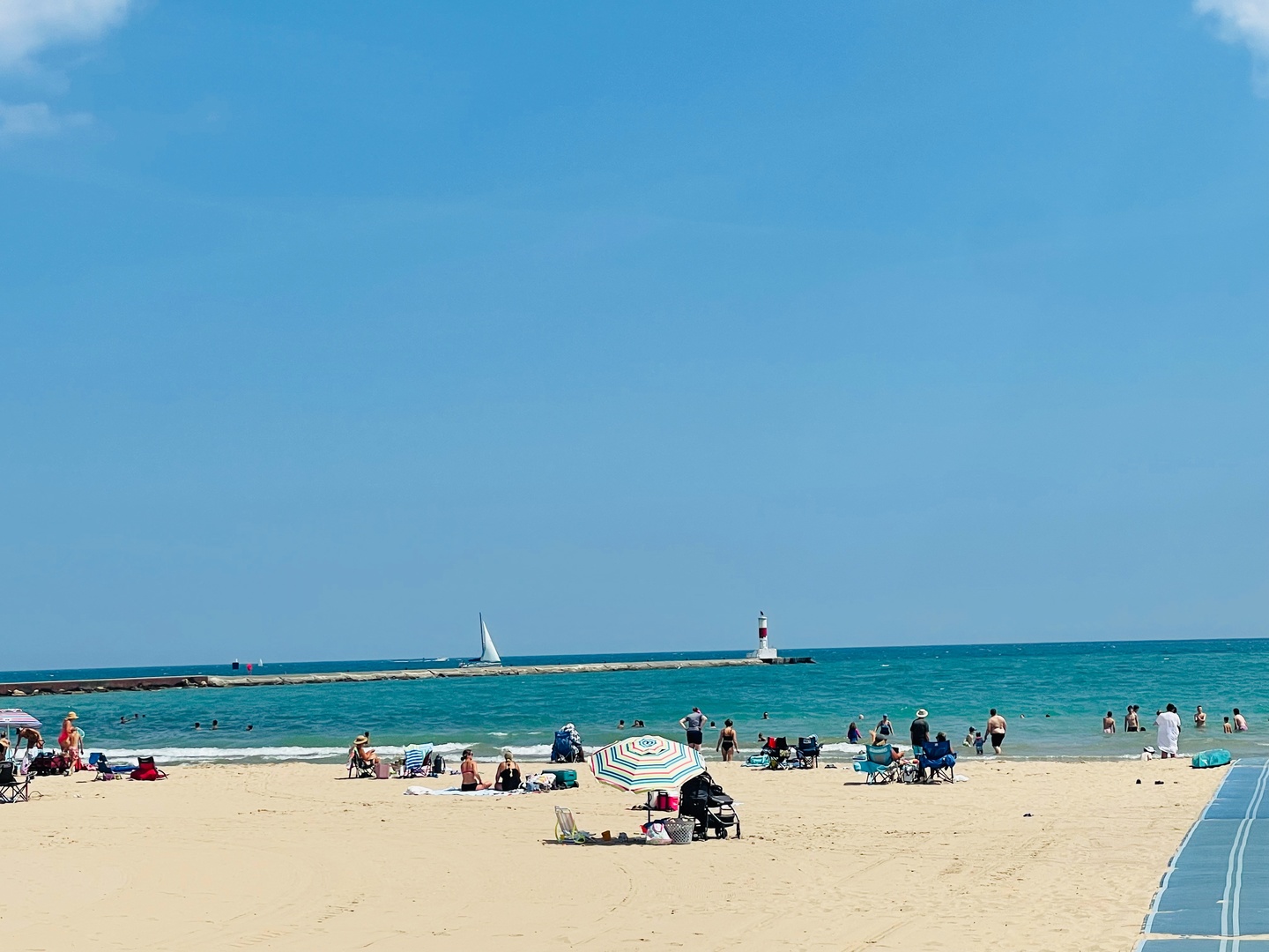 1667 W Beach Road #1667, Waukegan, IL 60087