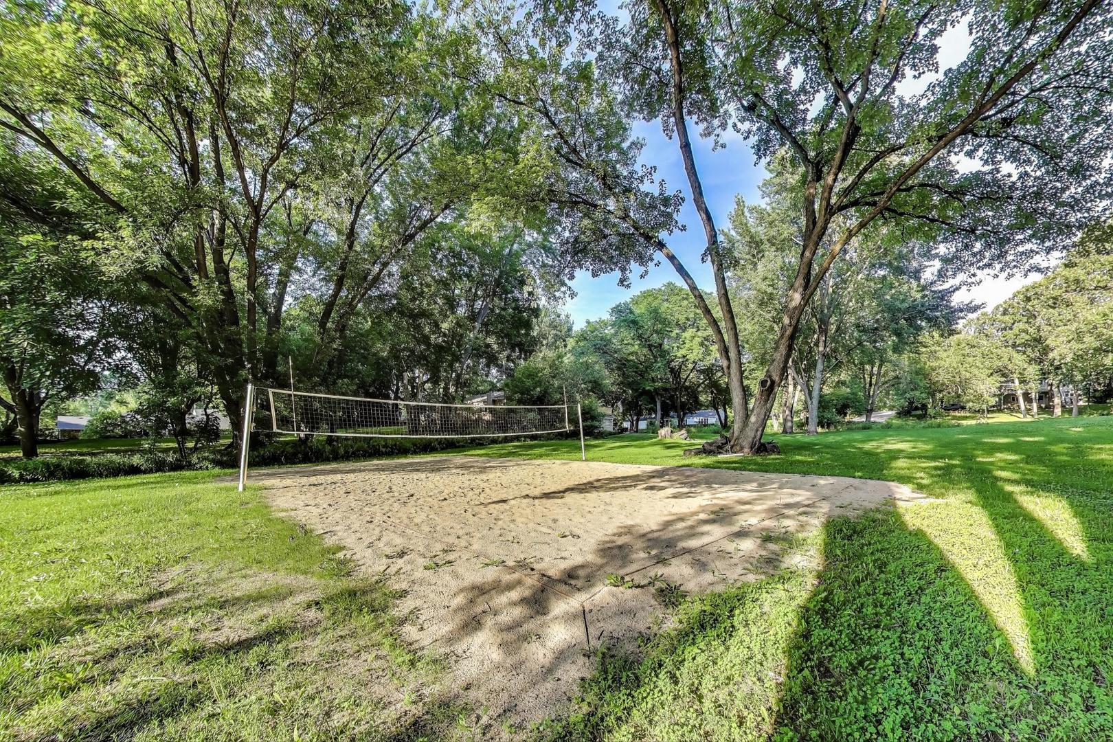 226 Bays Place, Tower Lakes, IL 60010