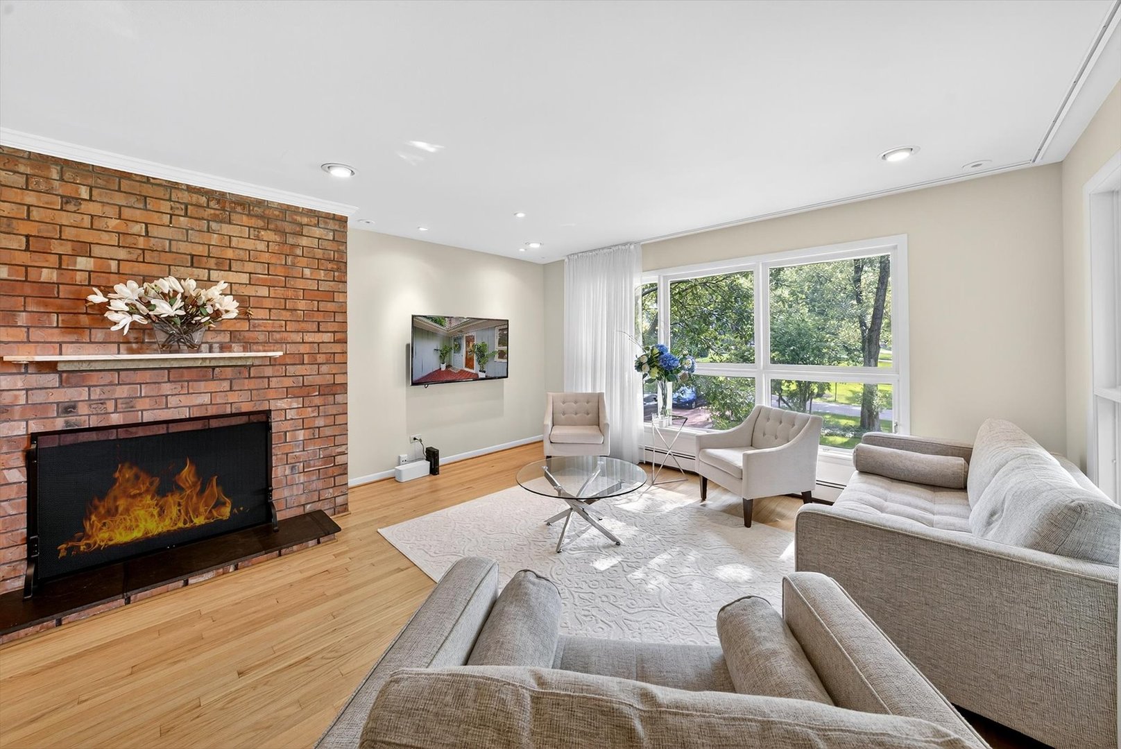 226 Bays Place, Tower Lakes, IL 60010