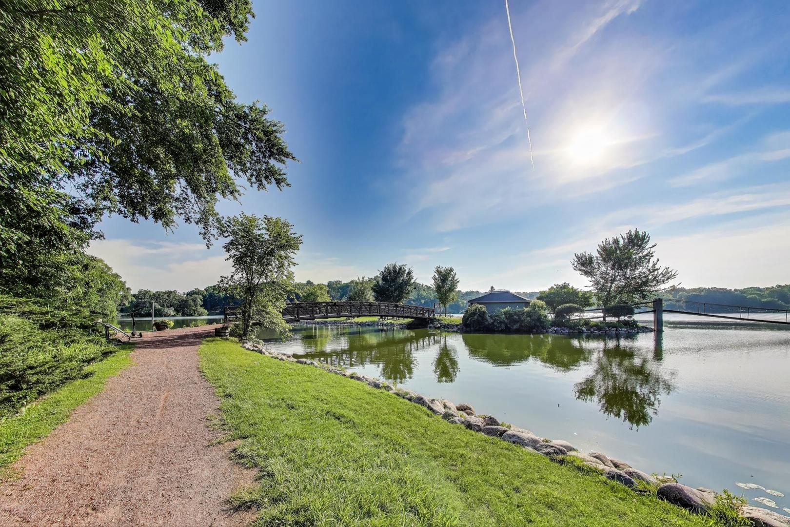 226 Bays Place, Tower Lakes, IL 60010