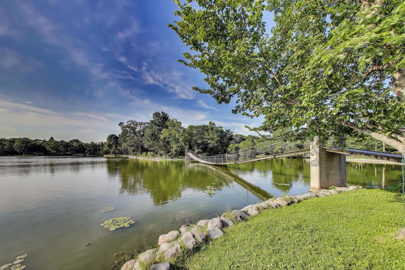 226 Bays Place, Tower Lakes, IL 60010