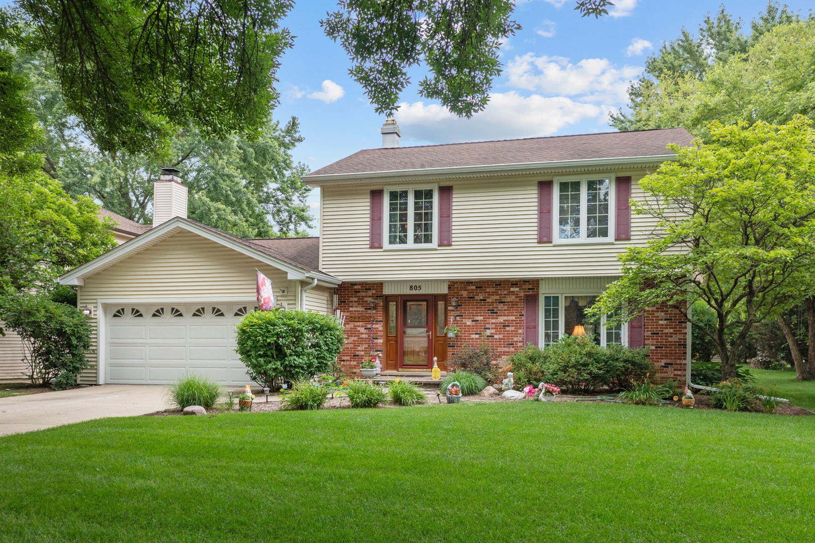 805 Redwood Lane, Bartlett, IL 60103