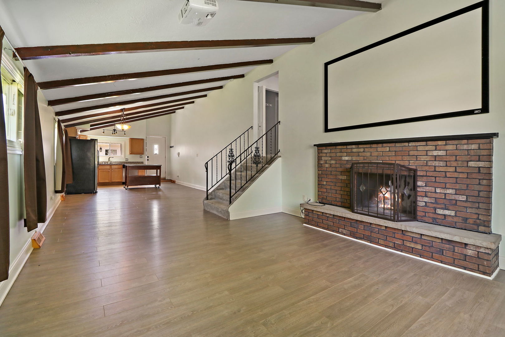 1515 N Pleasant Drive, Round Lake Beach, IL 60073