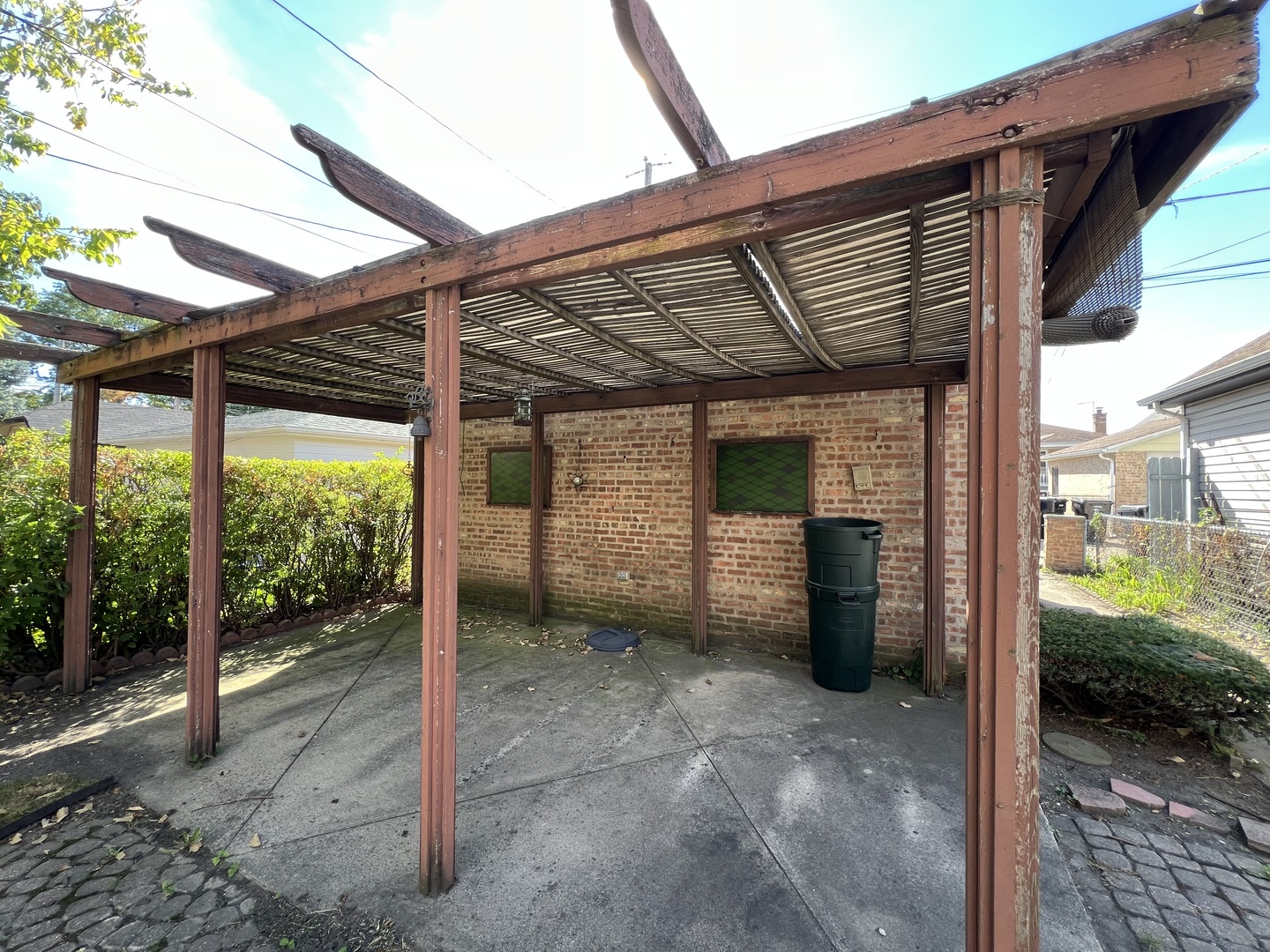 7013 W Cornelia Avenue, Chicago, IL 60634