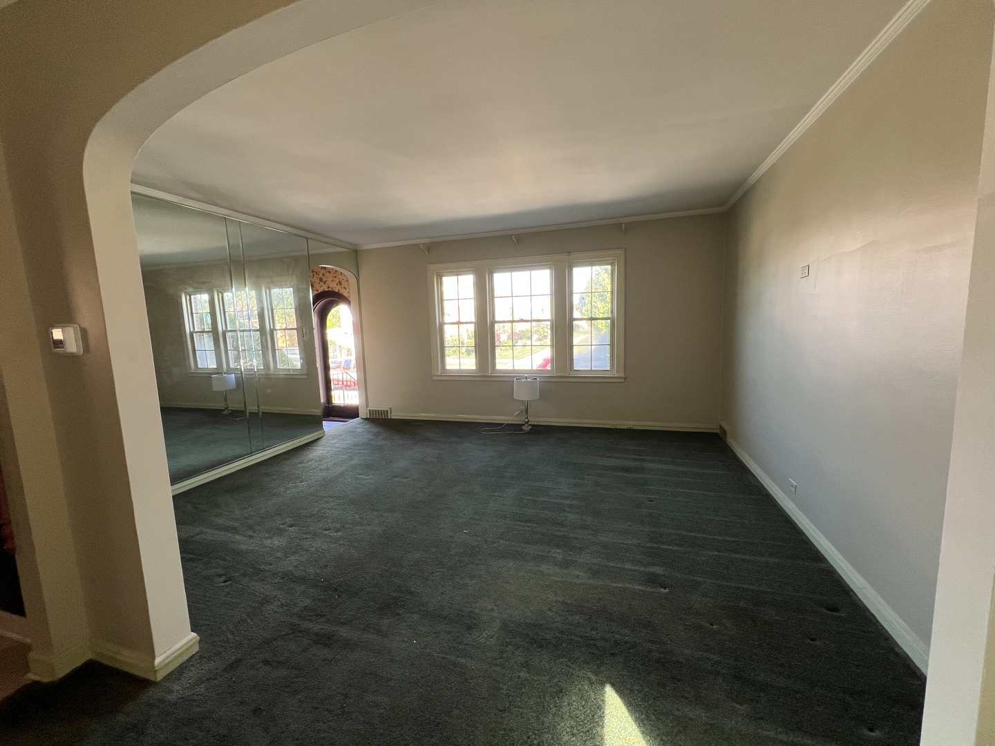 7013 W Cornelia Avenue, Chicago, IL 60634