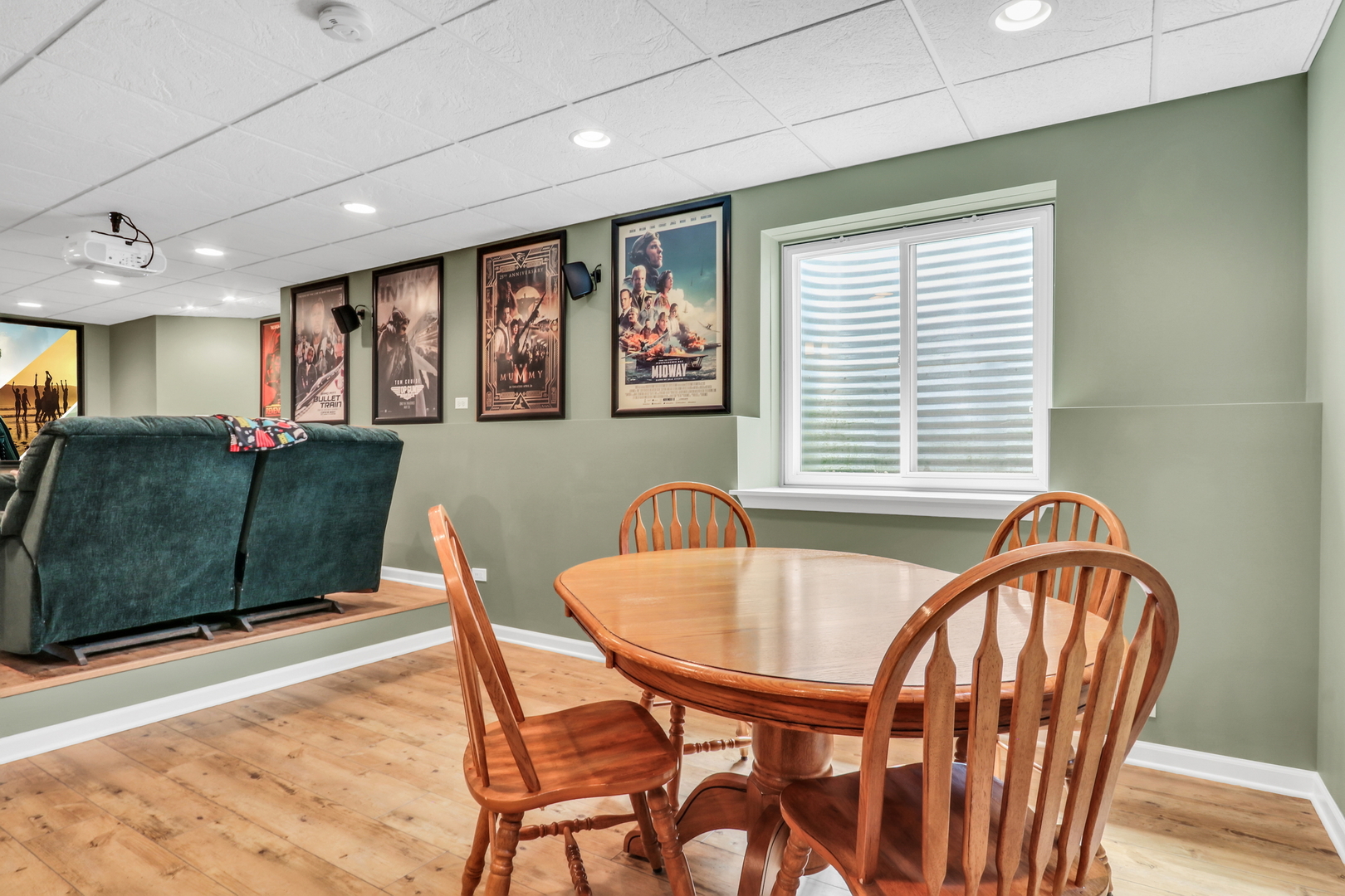 700 Needlegrass Parkway, Antioch, IL 60002