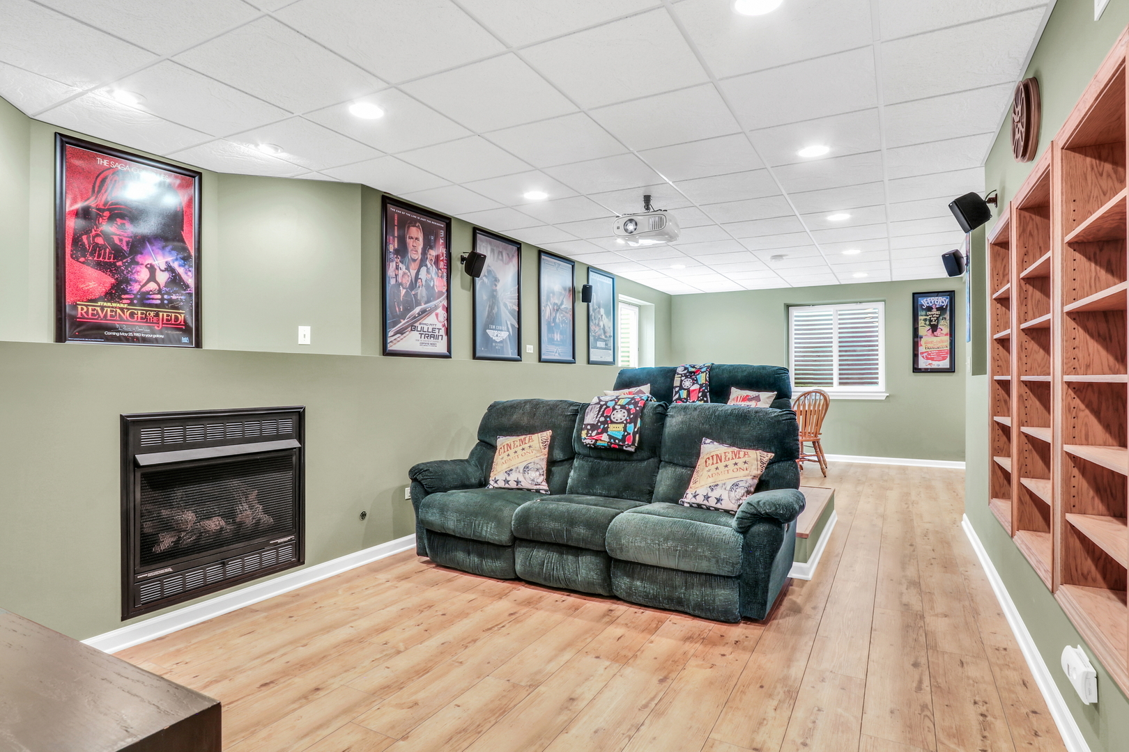 700 Needlegrass Parkway, Antioch, IL 60002