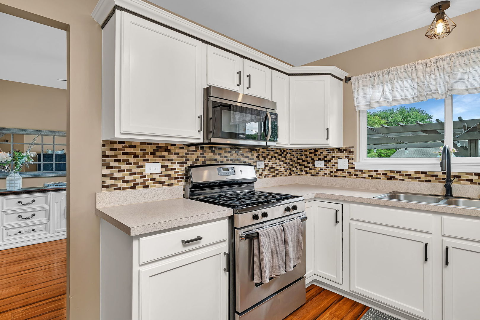 2902 Grass Lake Drive, Joliet, IL 60435