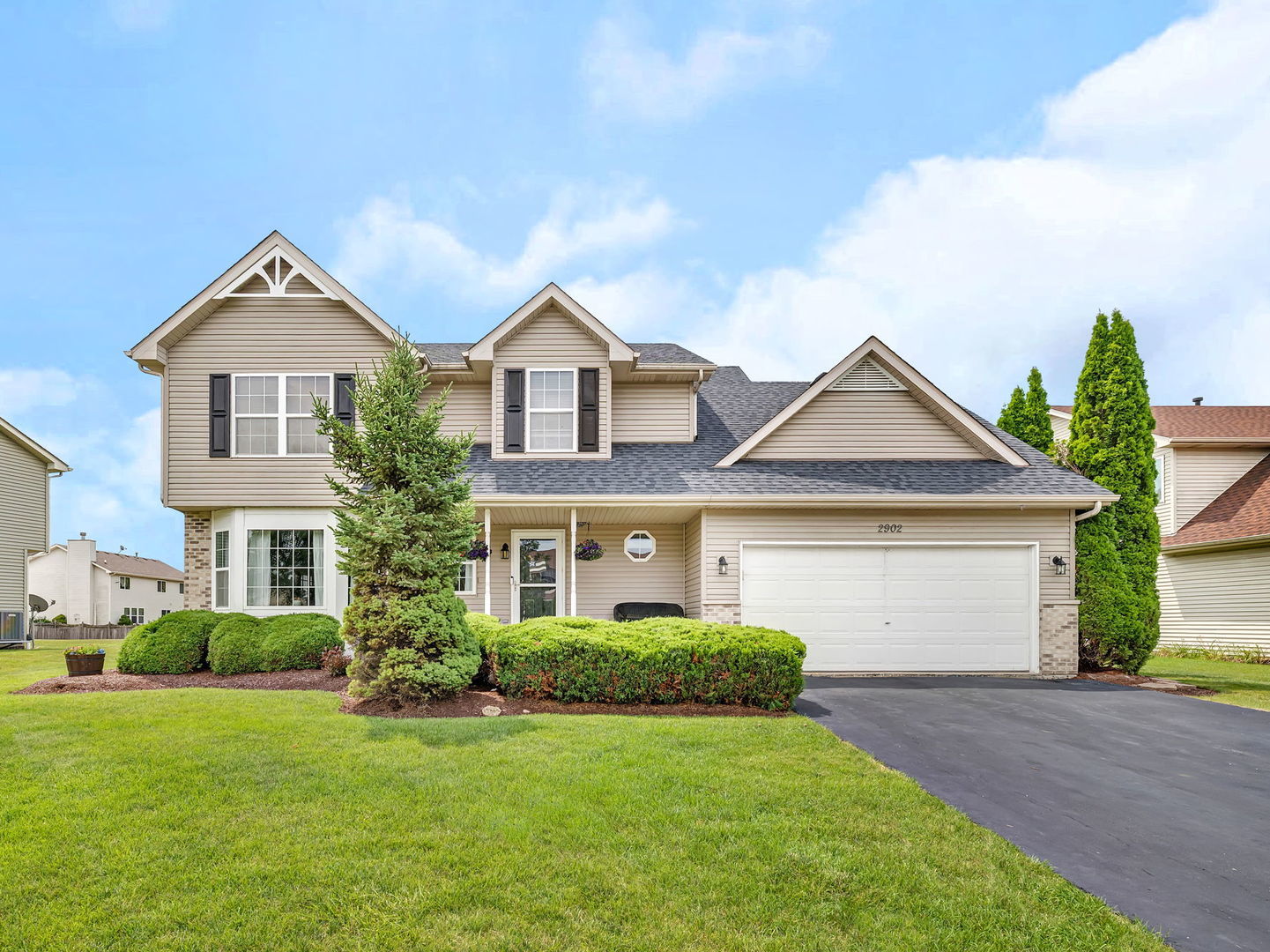 2902 Grass Lake Drive, Joliet, IL 60435