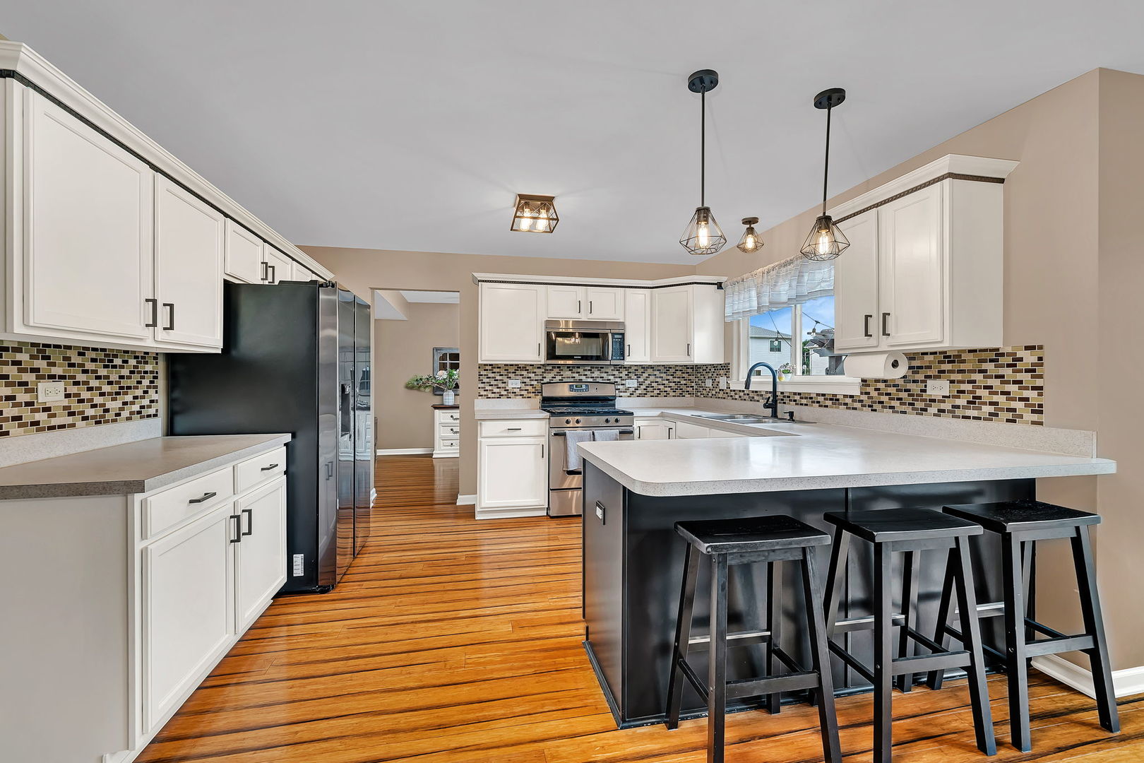 2902 Grass Lake Drive, Joliet, IL 60435