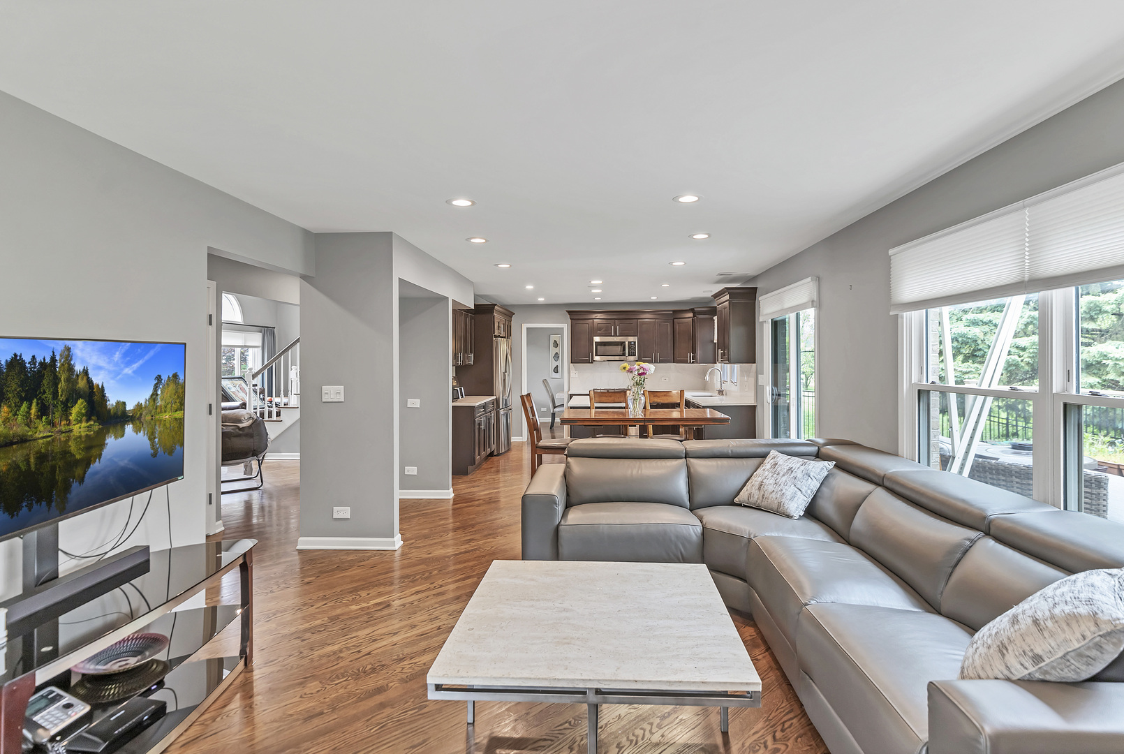 840 Kylemore Drive, Des Plaines, IL 60016
