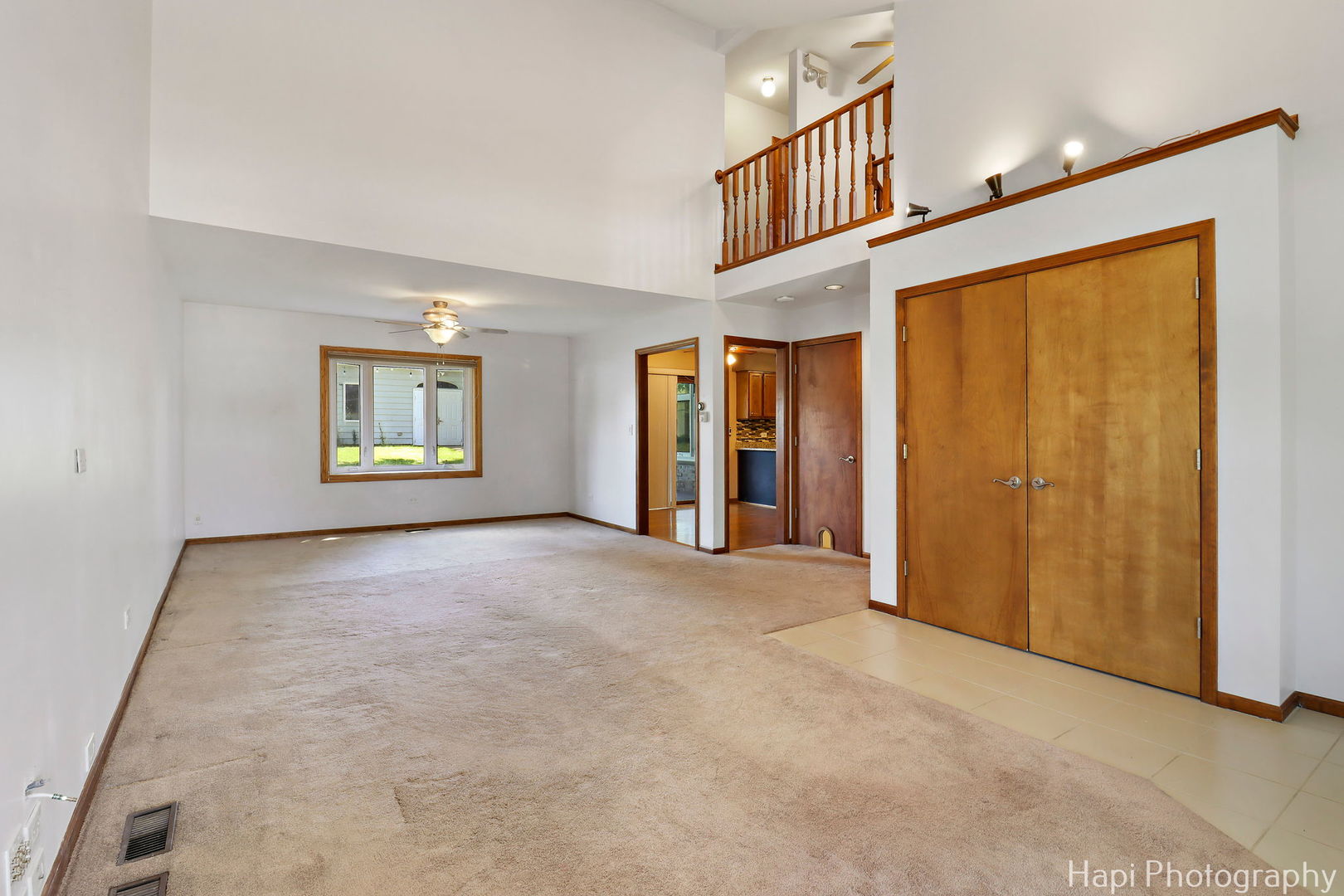 39 N Lake Avenue, Fox Lake, IL 60020