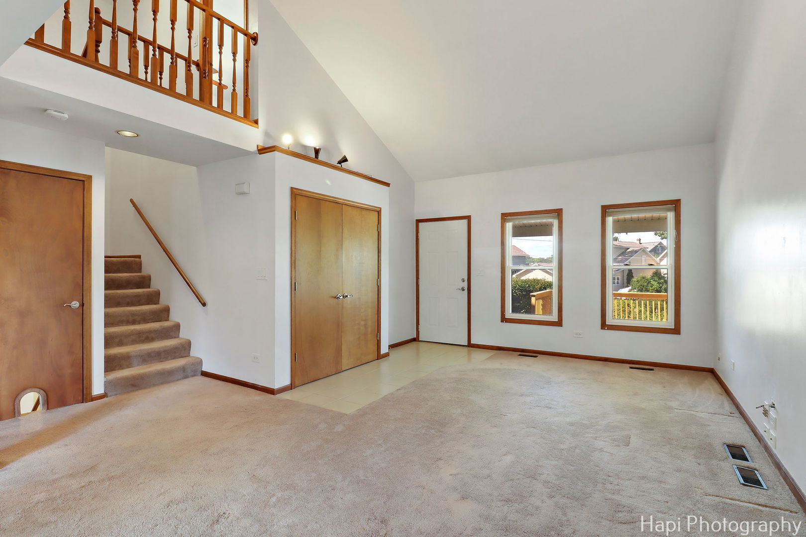 39 N Lake Avenue, Fox Lake, IL 60020