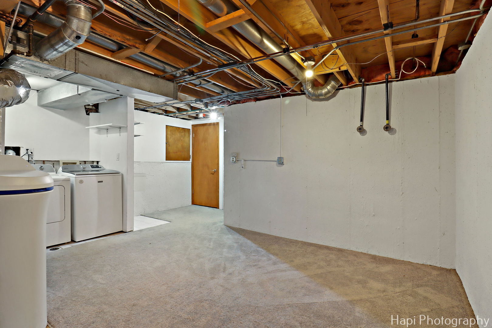 39 N Lake Avenue, Fox Lake, IL 60020