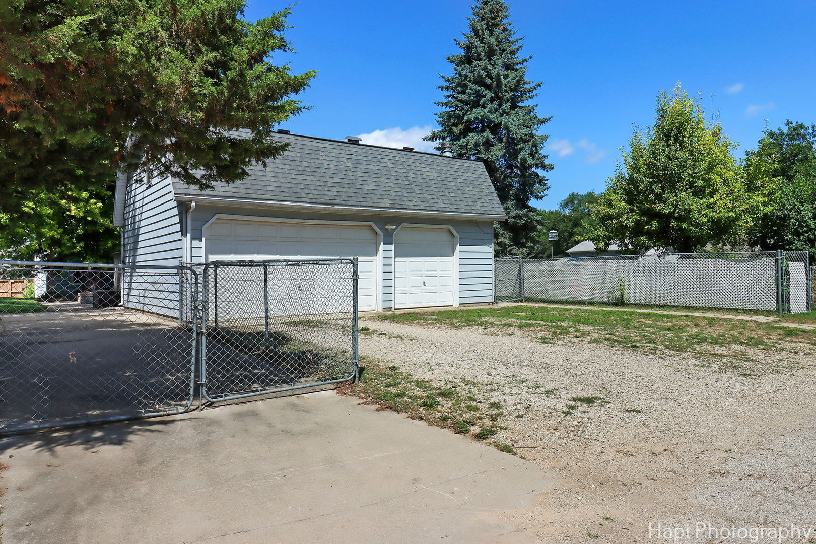 39 N Lake Avenue, Fox Lake, IL 60020