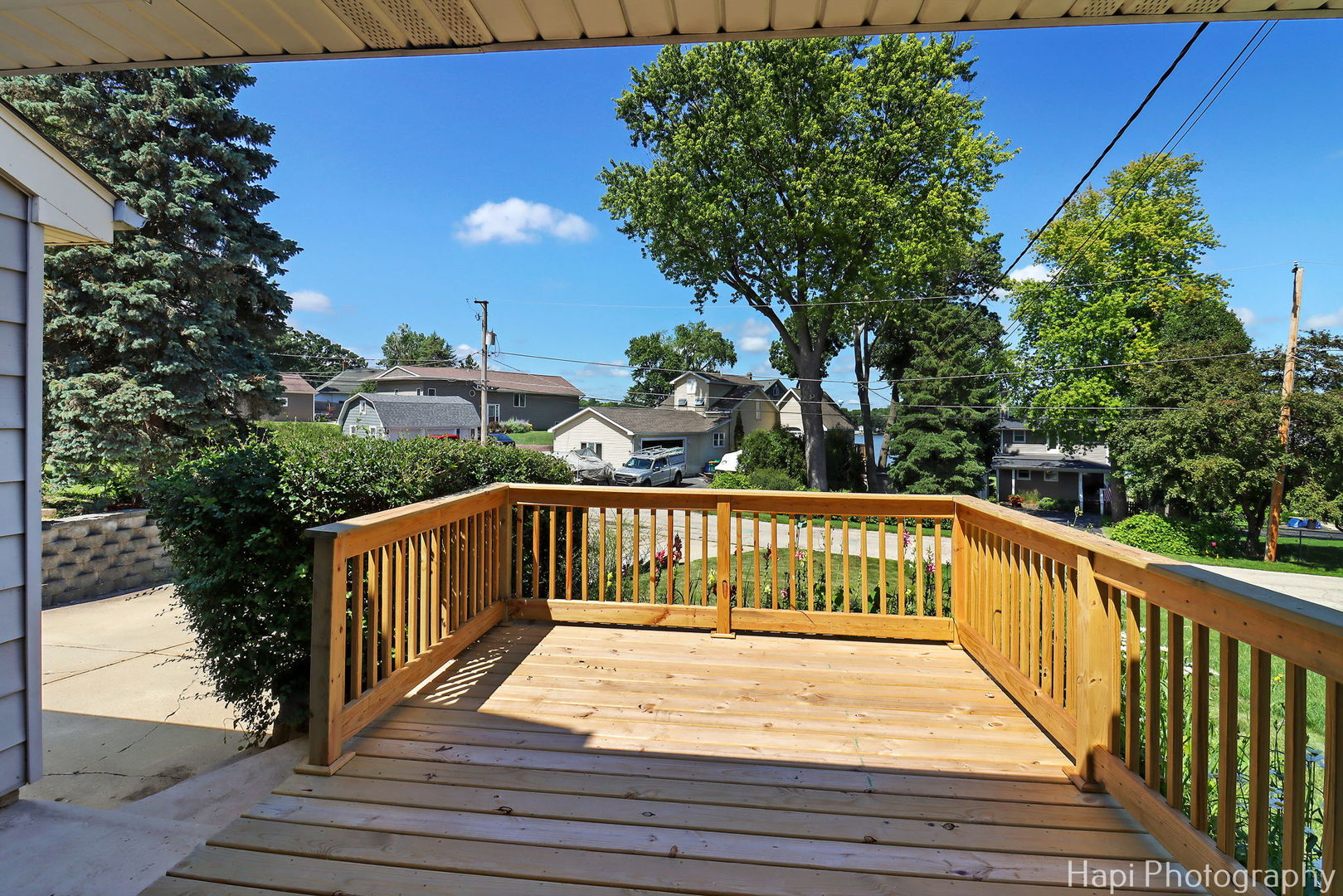 39 N Lake Avenue, Fox Lake, IL 60020