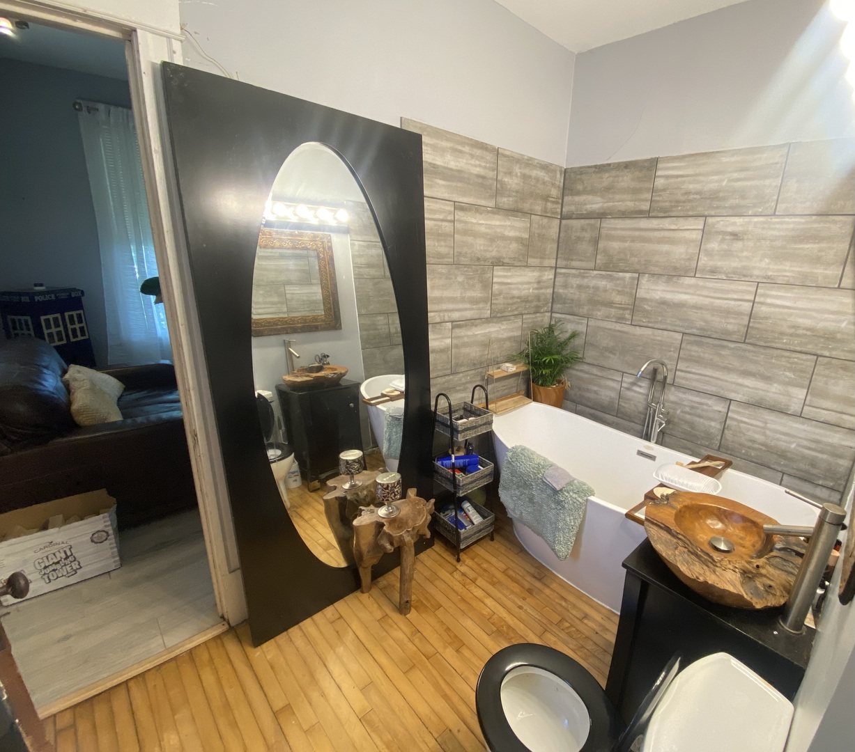 10134 S Charles Street, Chicago, IL 60643