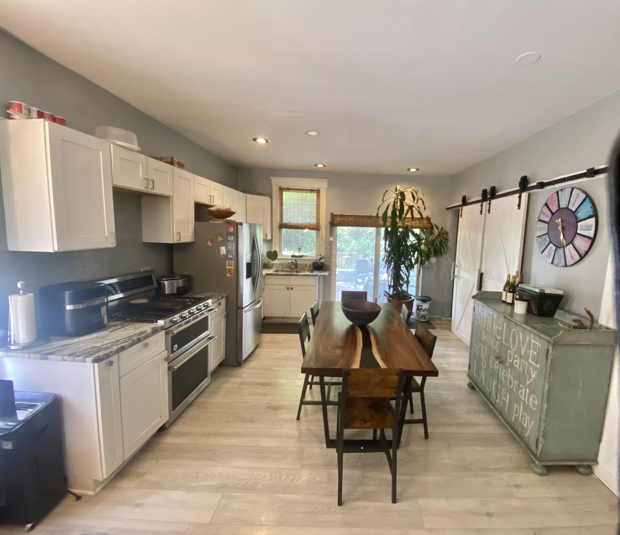 10134 S Charles Street, Chicago, IL 60643