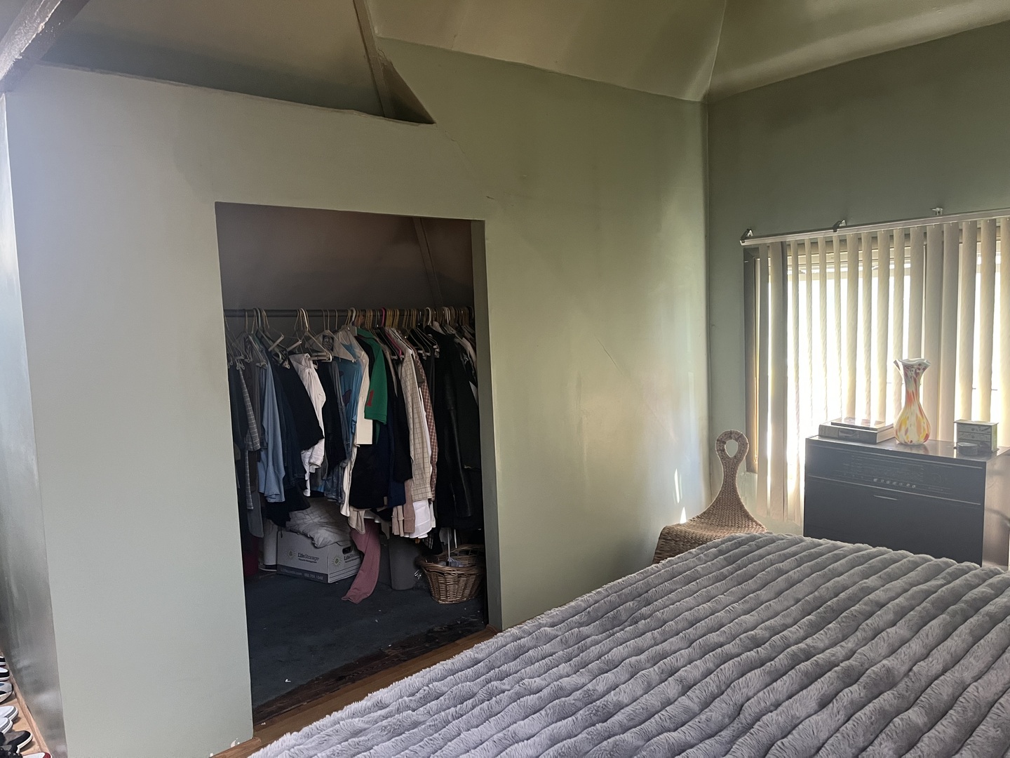 10134 S Charles Street, Chicago, IL 60643