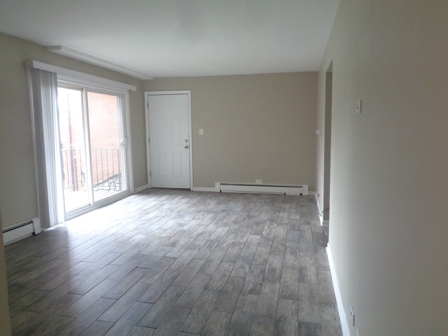 7323 W 79th Street #B1, Bridgeview, IL 60455