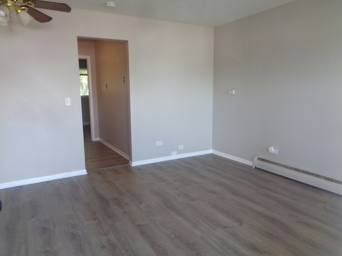 7323 W 79th Street #B1, Bridgeview, IL 60455