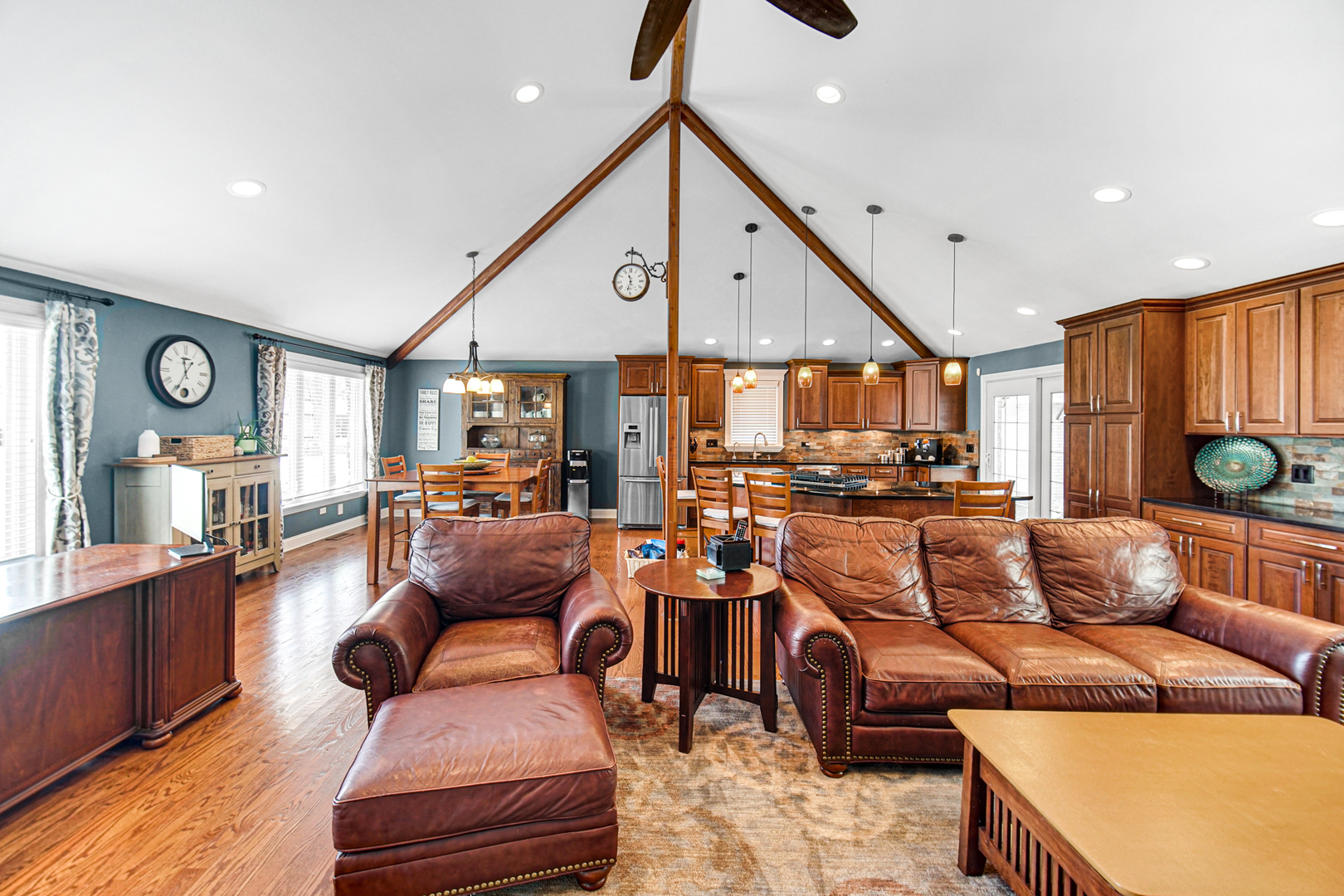 7717 Palm Drive, Orland Park, IL 60462