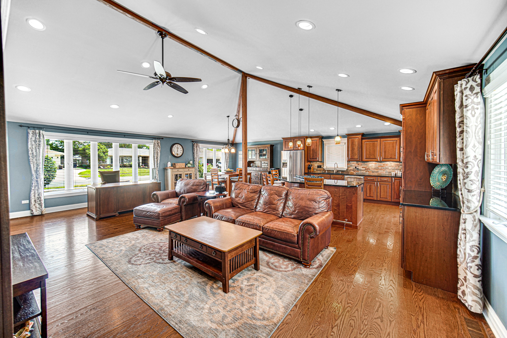 7717 Palm Drive, Orland Park, IL 60462