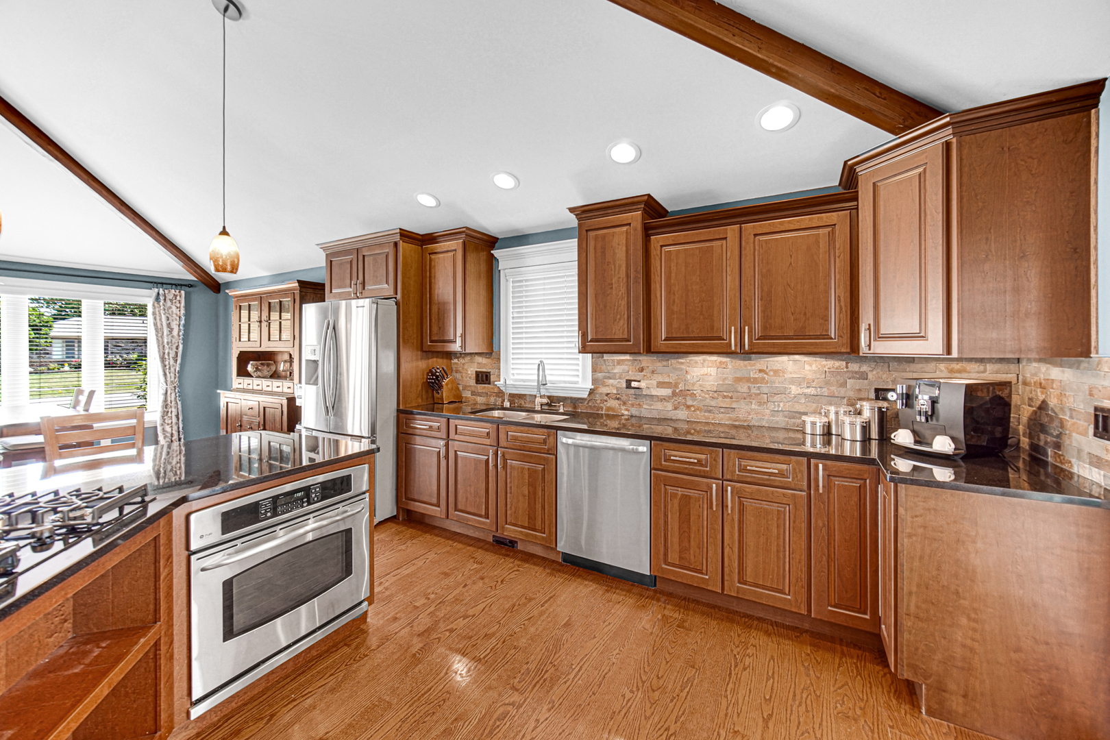 7717 Palm Drive, Orland Park, IL 60462